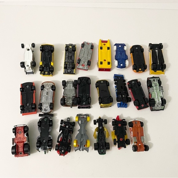 Lot of 23 Die-Cast Hot Wheels Toy Cars Diecast - Picture 10 of 16